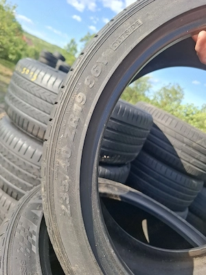 vand 2 anvelope 235 40 19 kumho de vara bune dot 2022 - imagine 4