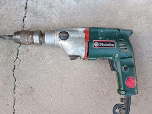 Mașină de găurit cu percuție Metabo SBE 700-2