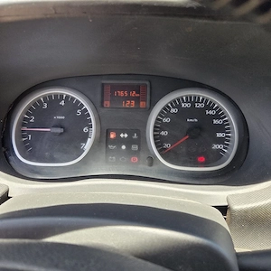 Duster 1,6 Benzina , 3800  impecabil - imagine 5