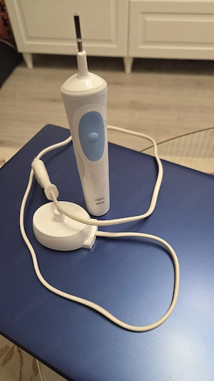 Periuta de dinti electrica Oral B