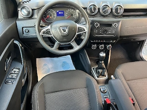 Dacia Duster 1.5dci 115cp 4x4 an 2021 TVA Deductibil - imagine 5