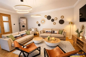 Refugiu urban lux, apartament spectaculos pe aleea pietonala a Postavarului,Centrul Istoric