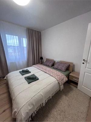 Inchiriez apartament regim hotelier 3 camere - imagine 4