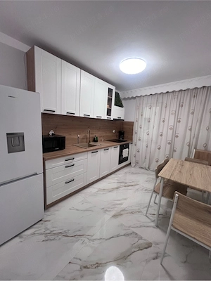 Inchiriez apartament regim hotelier 3 camere - imagine 5