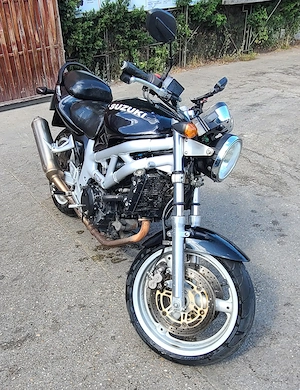 Suzuki SV 650 Naked - imagine 3