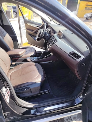 BMW X1 F48 sDrive18d 150CP -- Euro 6 Fără AdBlue -- Istoric Service -- Piele & Volan Încălzit - imagine 10