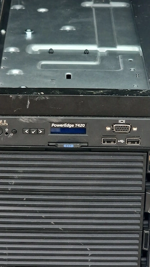 Dell T420 2 procesoare