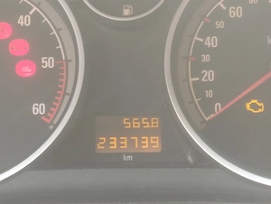 Opel Zafira 1.7 CDTI - imagine 4