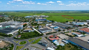 Teren intravilan 2,8 ha industrial deschidere 80 ml soseaua Constantei - imagine 2