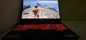 vand laptop Tuf Gaming 