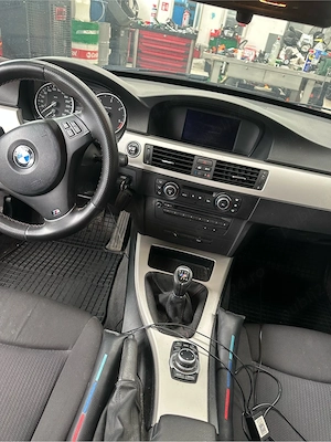 BMW seria 3 2012 - imagine 2