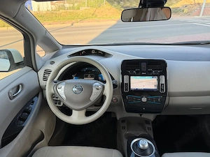 NISSAN Leaf Electrică  - imagine 4