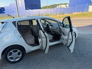 NISSAN Leaf Electrică  - imagine 3