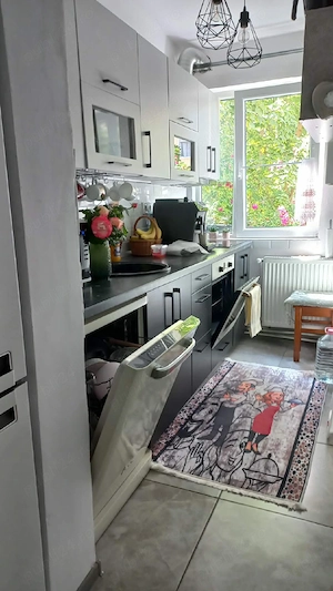 vând apartament 3 camere - imagine 3
