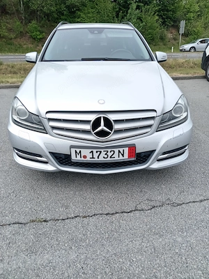 Vând Mercedes Benz C 200.  - imagine 2