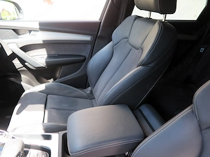 Audi Q5 Advanced 40 TDI quattro S tronic   204 CP   Interior S line   Garanție până în 2029 - imagine 8