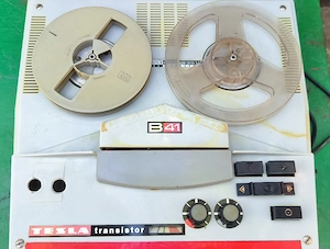 Magnetofon Tesla B41
