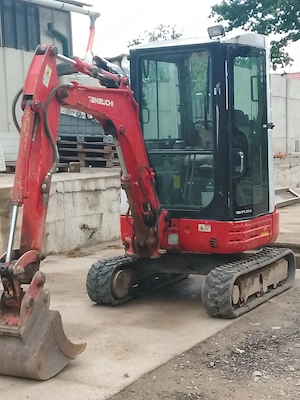 Excavator 2800kg stare Foarte bună fara probleme ascunse