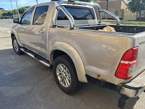 Toyota Hilux - imagine 3