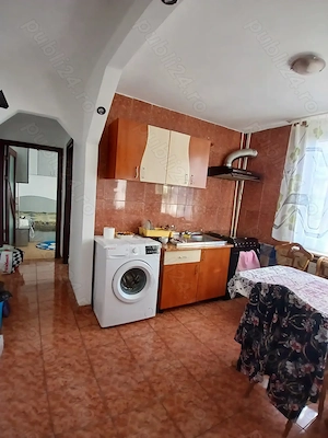 închiriez Apartament 