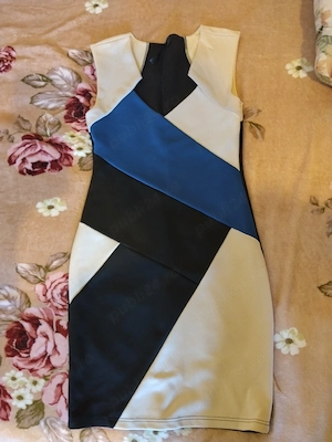 Rochie pe corp
