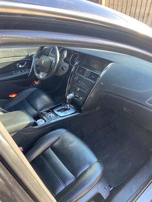 Renault latitude  - imagine 3