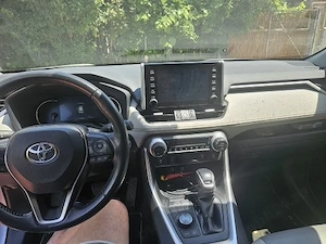Toyota RAV 4 2020 model Luxury , 60.000 km , unic propietar achizitie Romania  - imagine 5