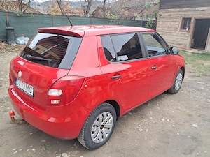 Skoda fabia 2010, benzină  - imagine 2