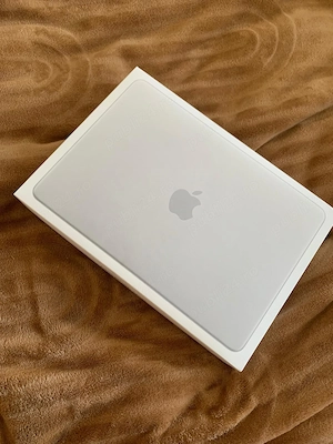 MacBook Neo 13 inch - imagine 2
