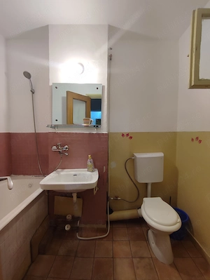 Apartament Negru Voda, Spitalul Militar Pitesti - Etaj 2, Confort 1, Decomandat - imagine 5