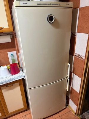 Vand combina frigorifica Siemens in stare perfecta de functionare