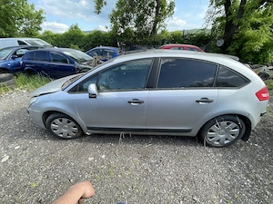 Dezmembrez Citroen C4 I Hatchback 1.6 HDi 9HZ 16V 109 CP Gri ab 2007 - imagine 2