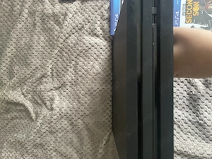 Vând ps4 pro - imagine 2