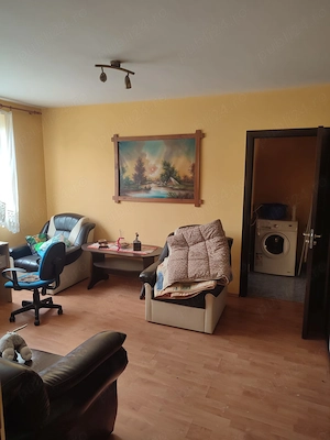 Vând apartament in Șuncuiuș  - imagine 2