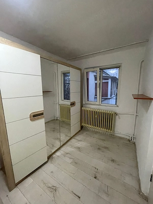 Închiriez apartament  - imagine 2