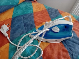 Fier de călcat melchioni 1800 watt, folosit de câteva ori preț 40 lei