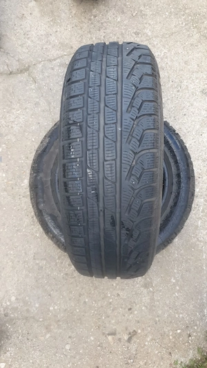 2 anvelope 215/60/17 Pirelli , +7 mm