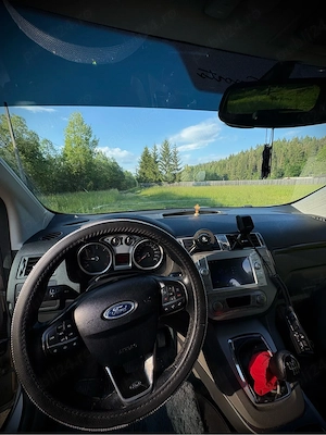 Vând Ford Kuga 4x4