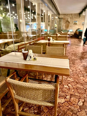 Restaurant Carmen Eforie Nord angajeaza ajutor de bucatar - imagine 4