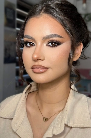 Make up by me 