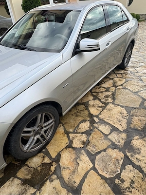 vand mercedes benzw212 - imagine 6