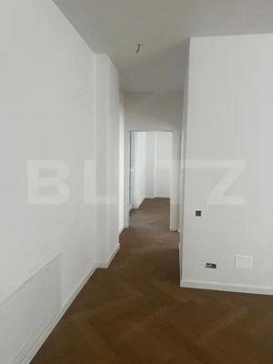 Apartament 4 camere 2 Bai 91 mp Terasa 23 mp FINISAT LUX zona Centrala - imagine 12