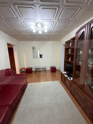 Apartament cu 3 camere, geam la baie, Vlaicu - imagine 2