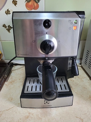 Expressor Electrolux EEA-111