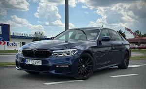 Bmw G30 530i M-paket 252cp Xdrive