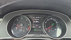 VW Passat B8 2019 1.6 Diesel - 62000KM - imagine 2