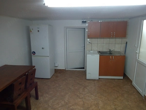 Dau in chirie spatiu pt depozitare productie 28 mp zona Emerson(nu este pt locuit !!! ) - imagine 2