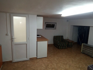 Dau in chirie spatiu pt depozitare productie 28 mp zona Emerson(nu este pt locuit !!! ) - imagine 3
