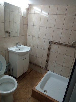 Dau in chirie spatiu pt depozitare productie 28 mp zona Emerson(nu este pt locuit !!! ) - imagine 7