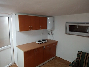 Dau in chirie spatiu pt depozitare productie 28 mp zona Emerson(nu este pt locuit !!! ) - imagine 4